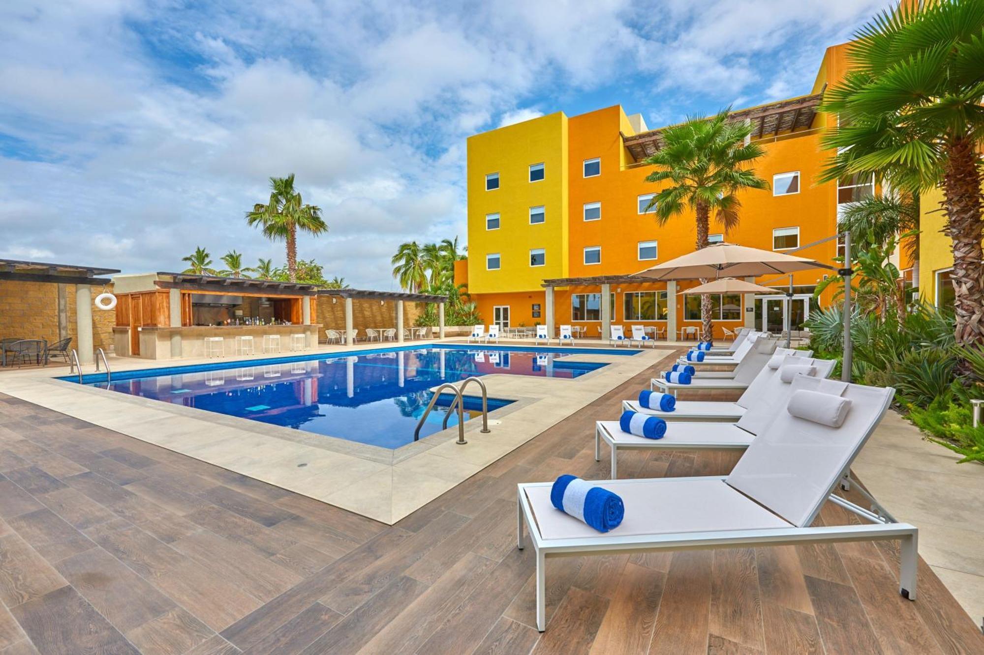 City Express Suites By Marriott Cabo San Lucas Ngoại thất bức ảnh