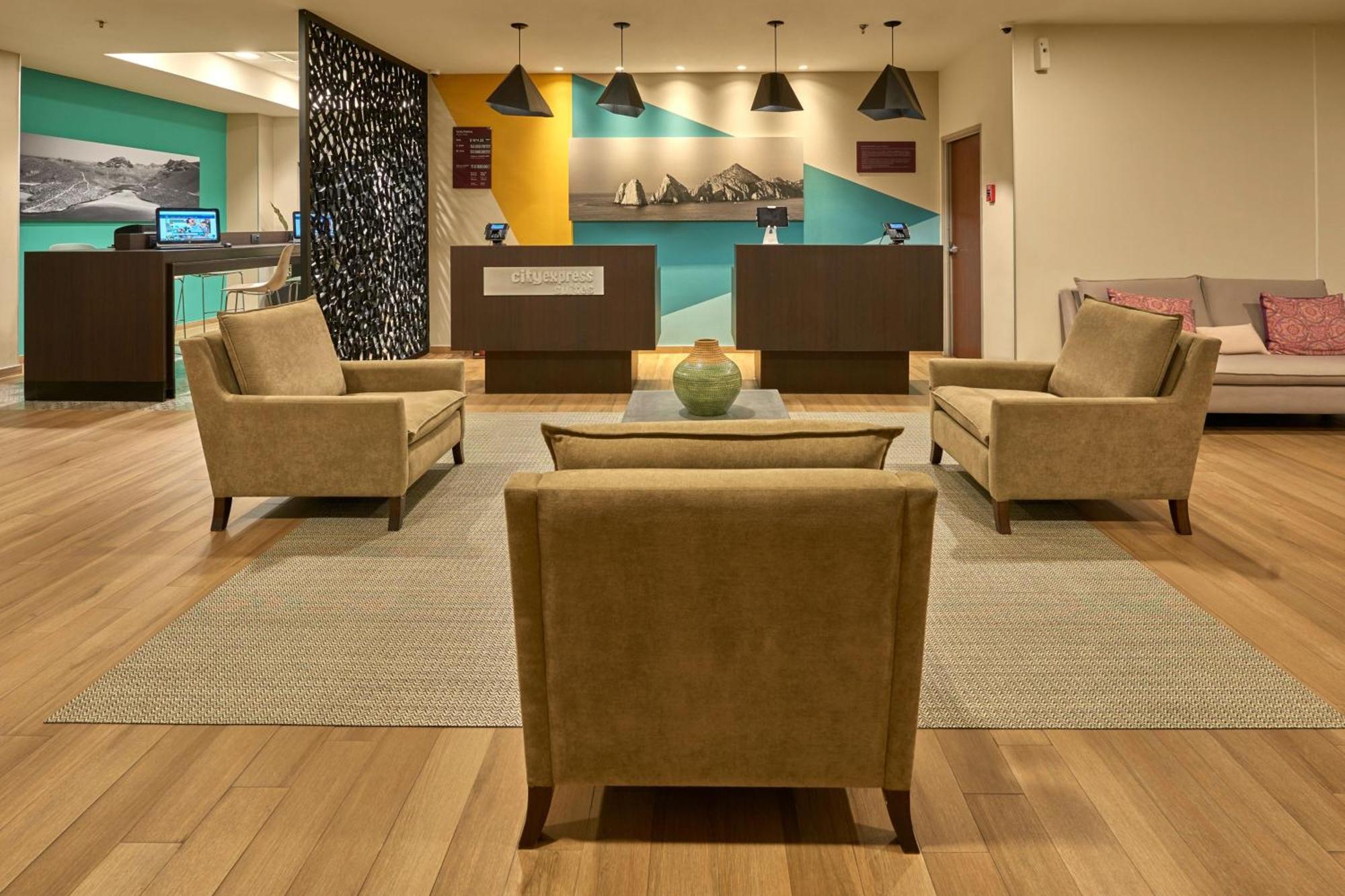 City Express Suites By Marriott Cabo San Lucas Ngoại thất bức ảnh