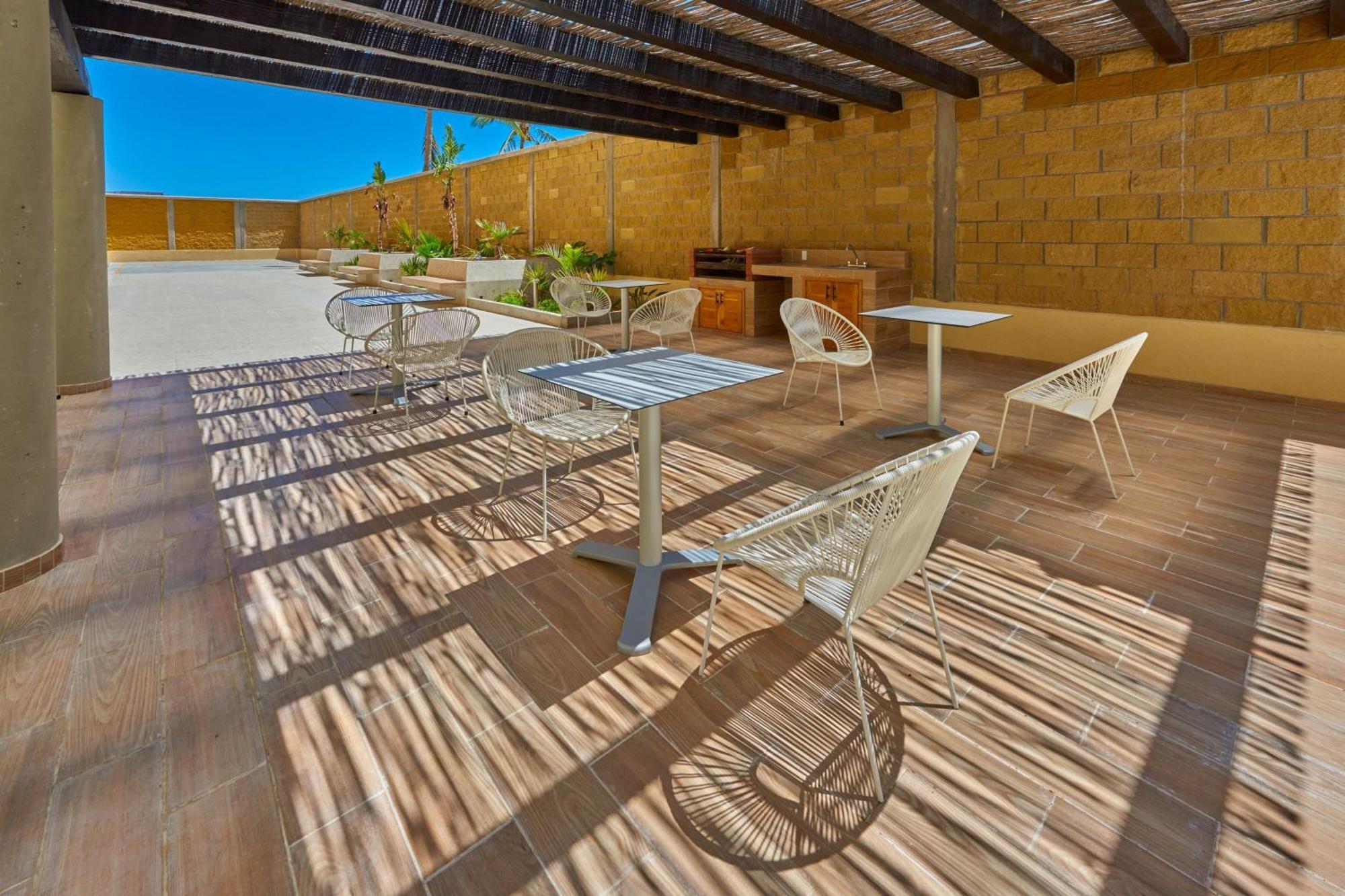 City Express Suites By Marriott Cabo San Lucas Ngoại thất bức ảnh