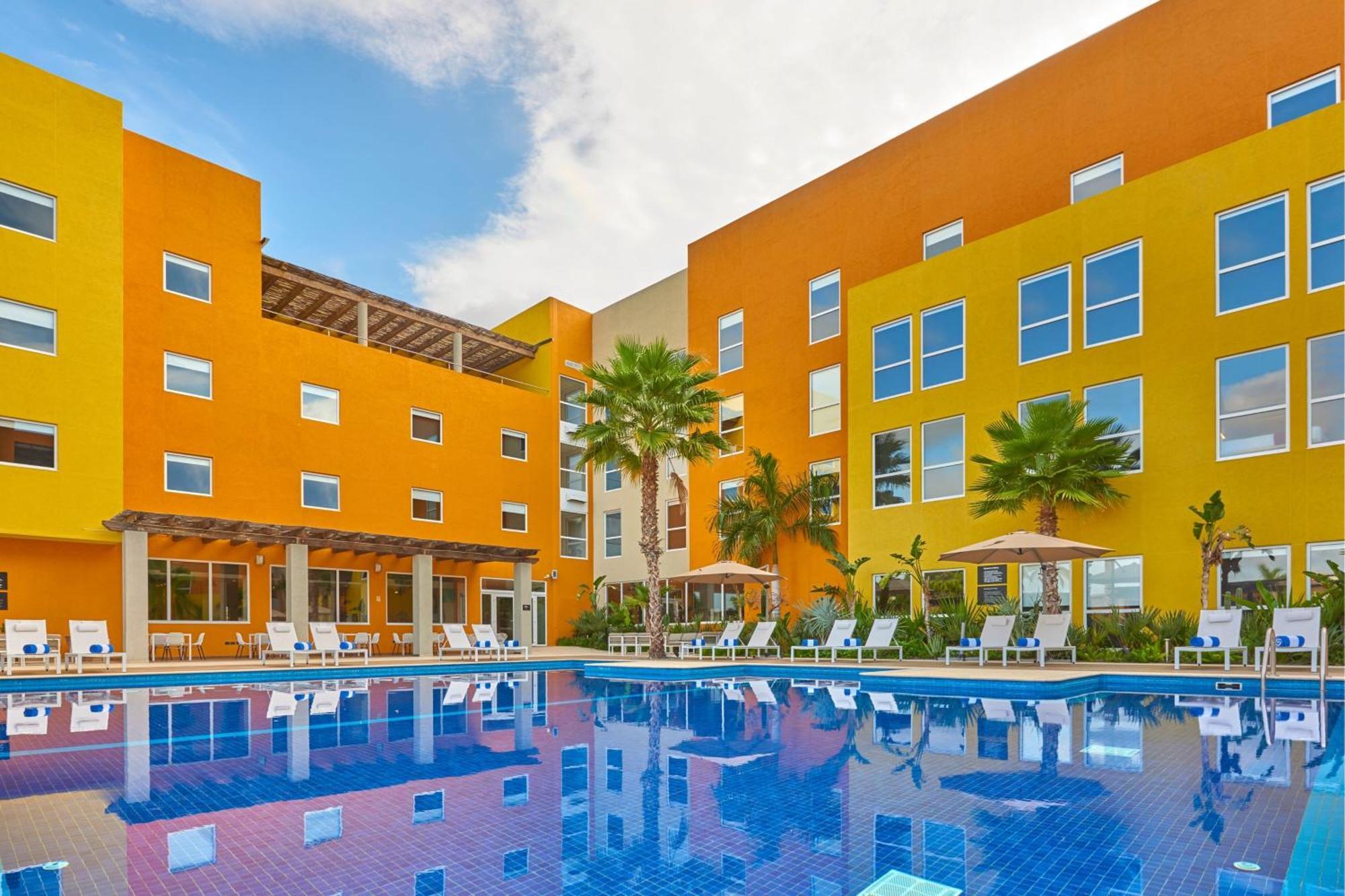 City Express Suites By Marriott Cabo San Lucas Ngoại thất bức ảnh