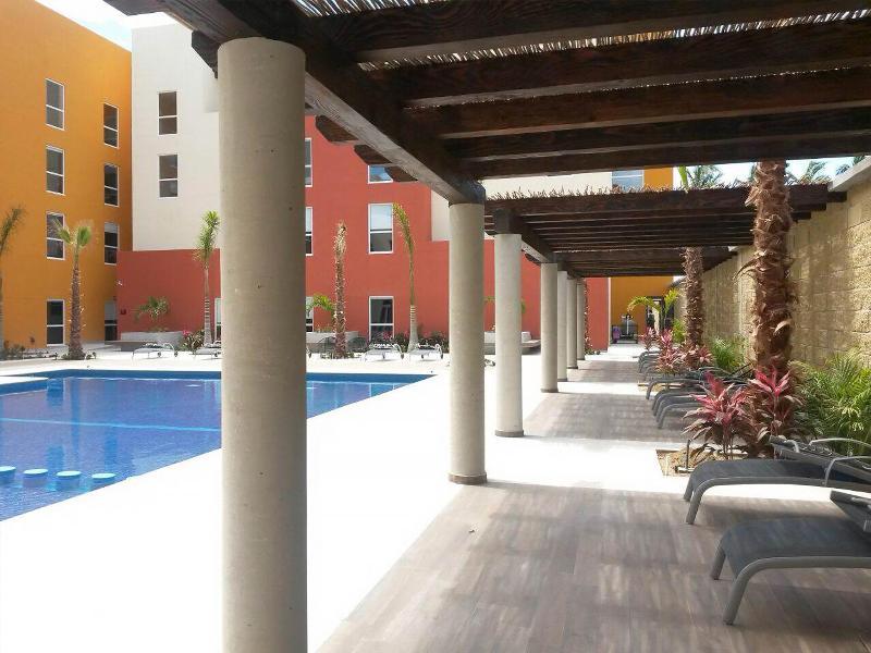 City Express Suites By Marriott Cabo San Lucas Ngoại thất bức ảnh